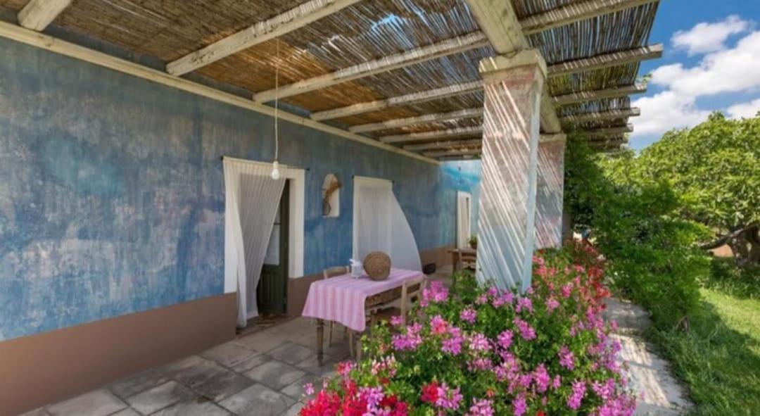 Le Cernicole Villa Melissano Buitenkant foto
